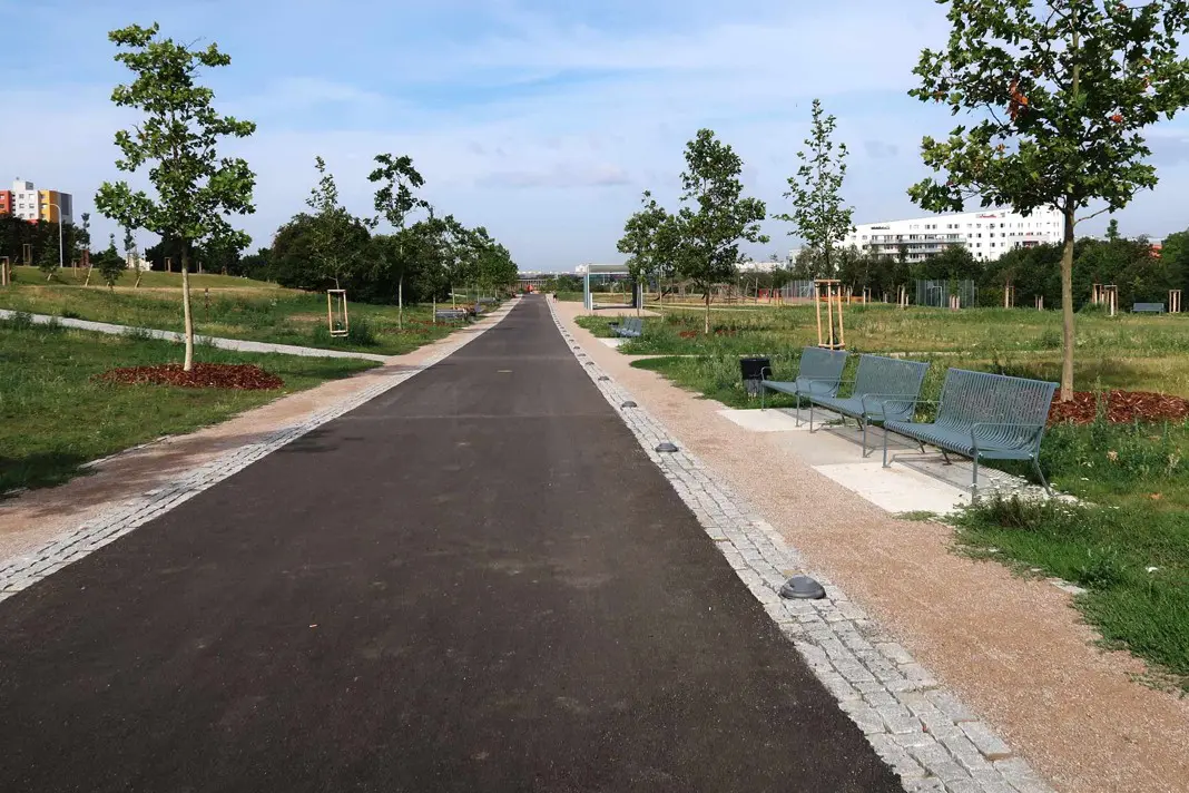 Centrální park na Chodově, nové cesty