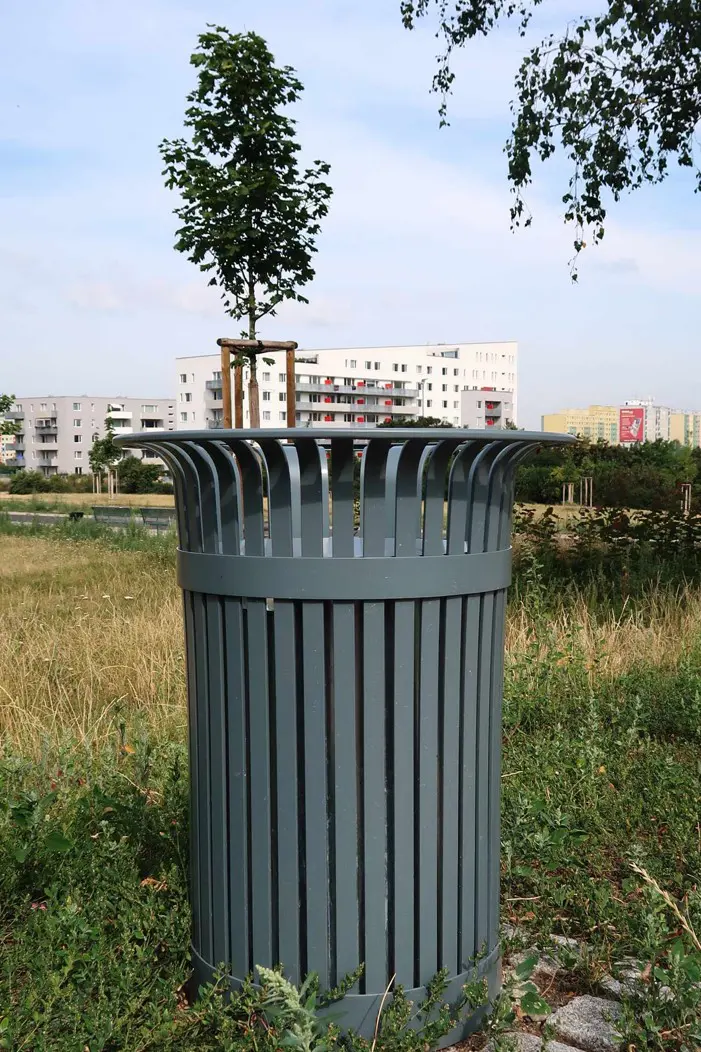 Centrální park na Chodově, nový mobiliář