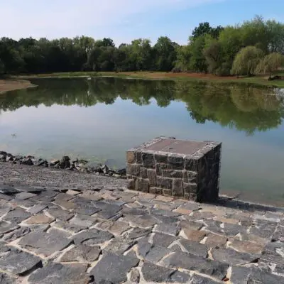 Milíčovský rybník prošel revitalizací. Od října bude mít i opravenou cestu